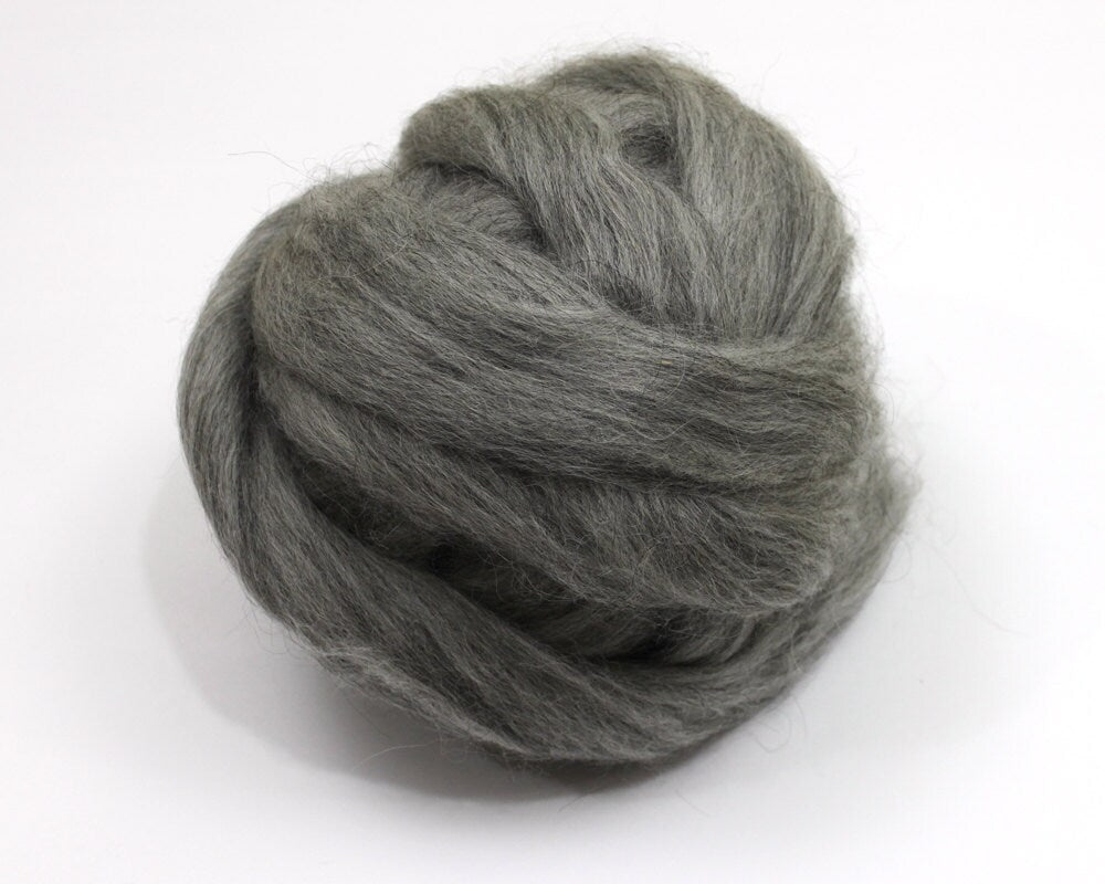 Icelandic Wool (4 oz) | Combed Top / Roving for Spinning and Felting