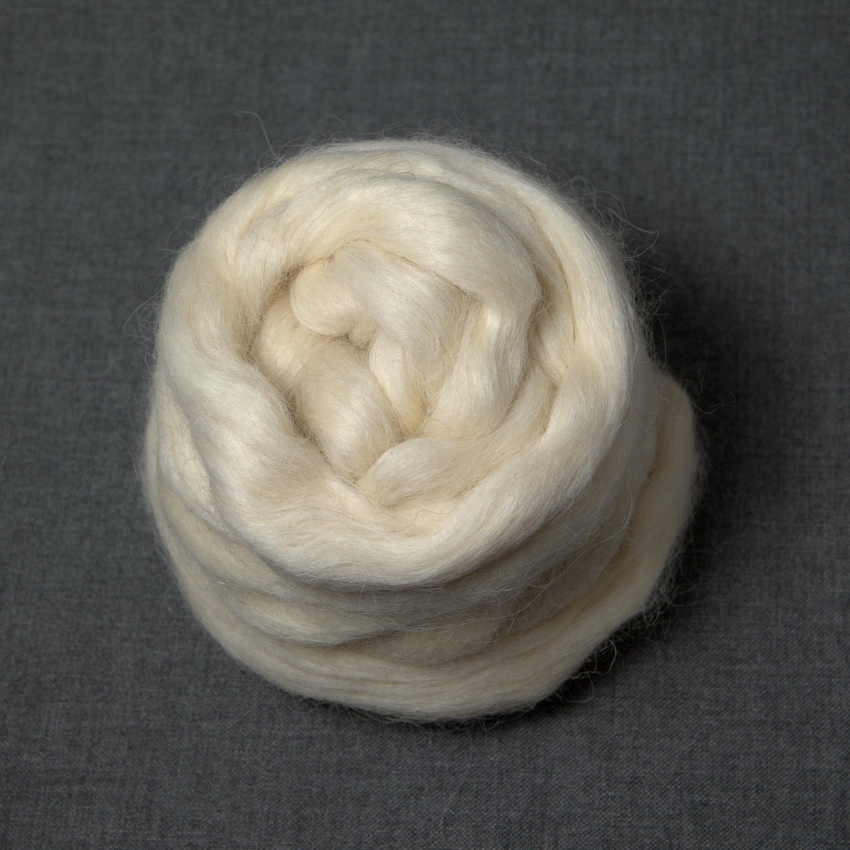 Wensleydale Wool Fiber - Undyed Roving for Spinning or Felting (4 oz)