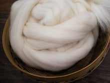 Load image into Gallery viewer, Shetland Wool - Natural White - (4oz) | Combed Top / Roving for Spinning and Felting