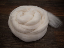 Load image into Gallery viewer, Polwarth Wool Roving (4oz) | Combed Top / Roving for Spinning and Felting