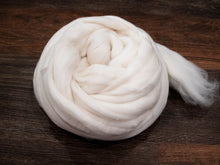 Load image into Gallery viewer, Ultrafine Merino Wool Roving - 14.5 Micron - (4oz) | Combed Top / Roving for Spinning and Felting