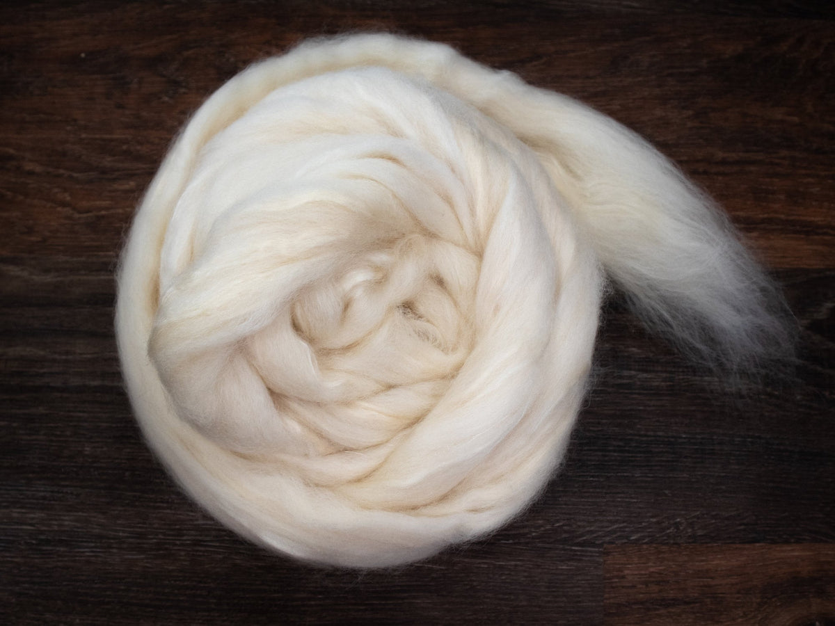 BFL / Silk Roving (combed top) for Spinning and Felting (4oz)
