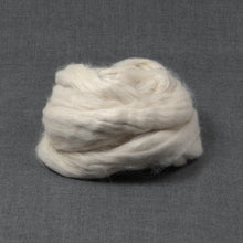 Load image into Gallery viewer, Undyed Suri Alpaca Top (4oz) | Combed Top / Roving for Spinning
