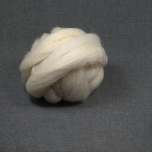 Load image into Gallery viewer, Undyed Superwash BFL Blue Face Leicester (4oz) | Combed Top / Roving