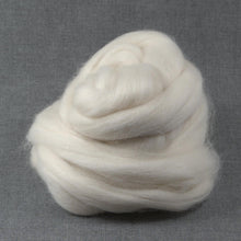 Load image into Gallery viewer, White Baby Alpaca Roving - Undyed (4oz) | Combed Top / Roving for Spinning and Felting