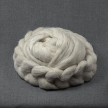 Load image into Gallery viewer, Gray Swaledale Wool Roving (4oz) | Combed Top / Roving for Spinning and Felting