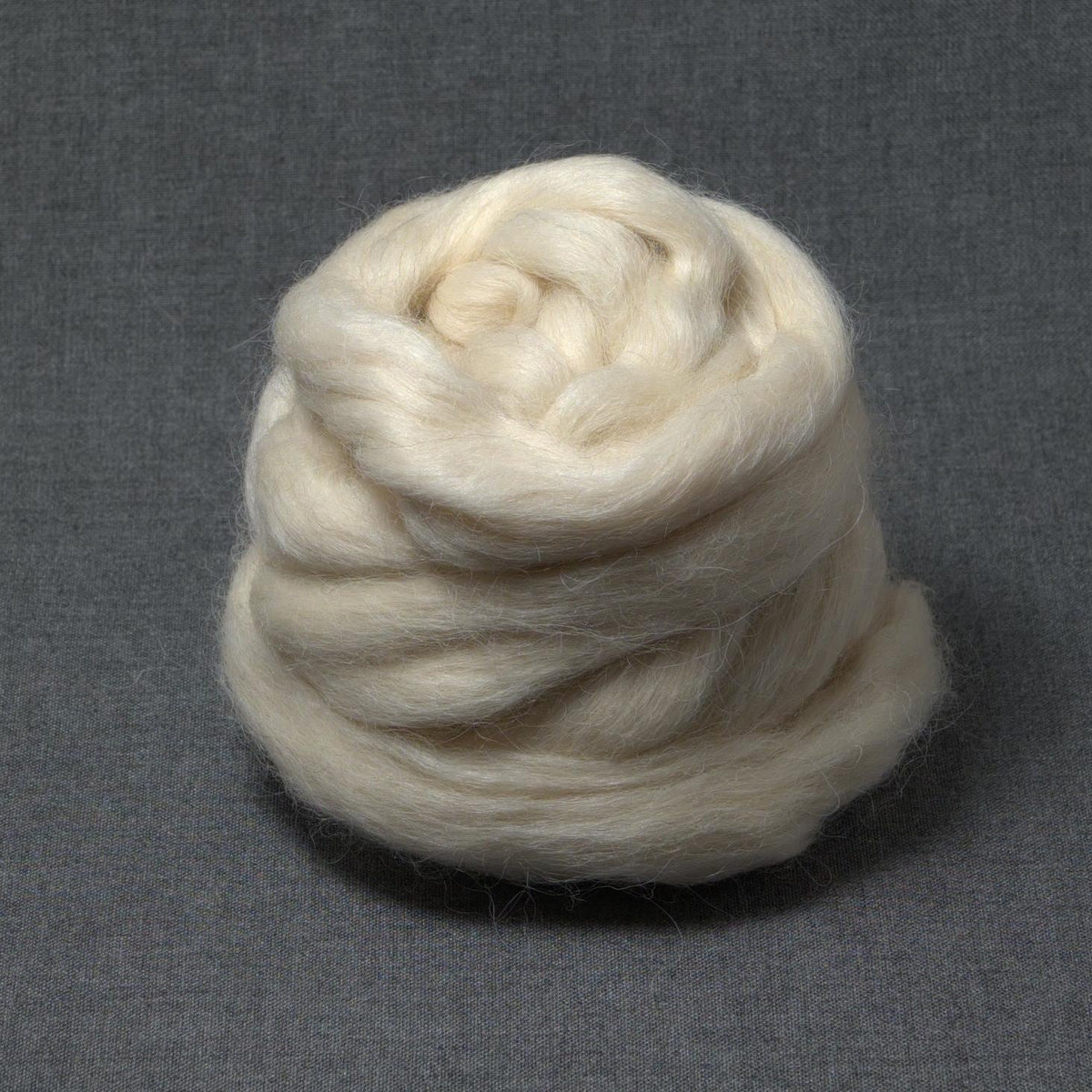 Wensleydale Wool Fiber - Undyed Roving for Spinning or Felting (4 oz)