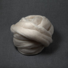 Load image into Gallery viewer, Undyed Cormo Wool Top (4oz) | Combed Top / Roving for Spinning