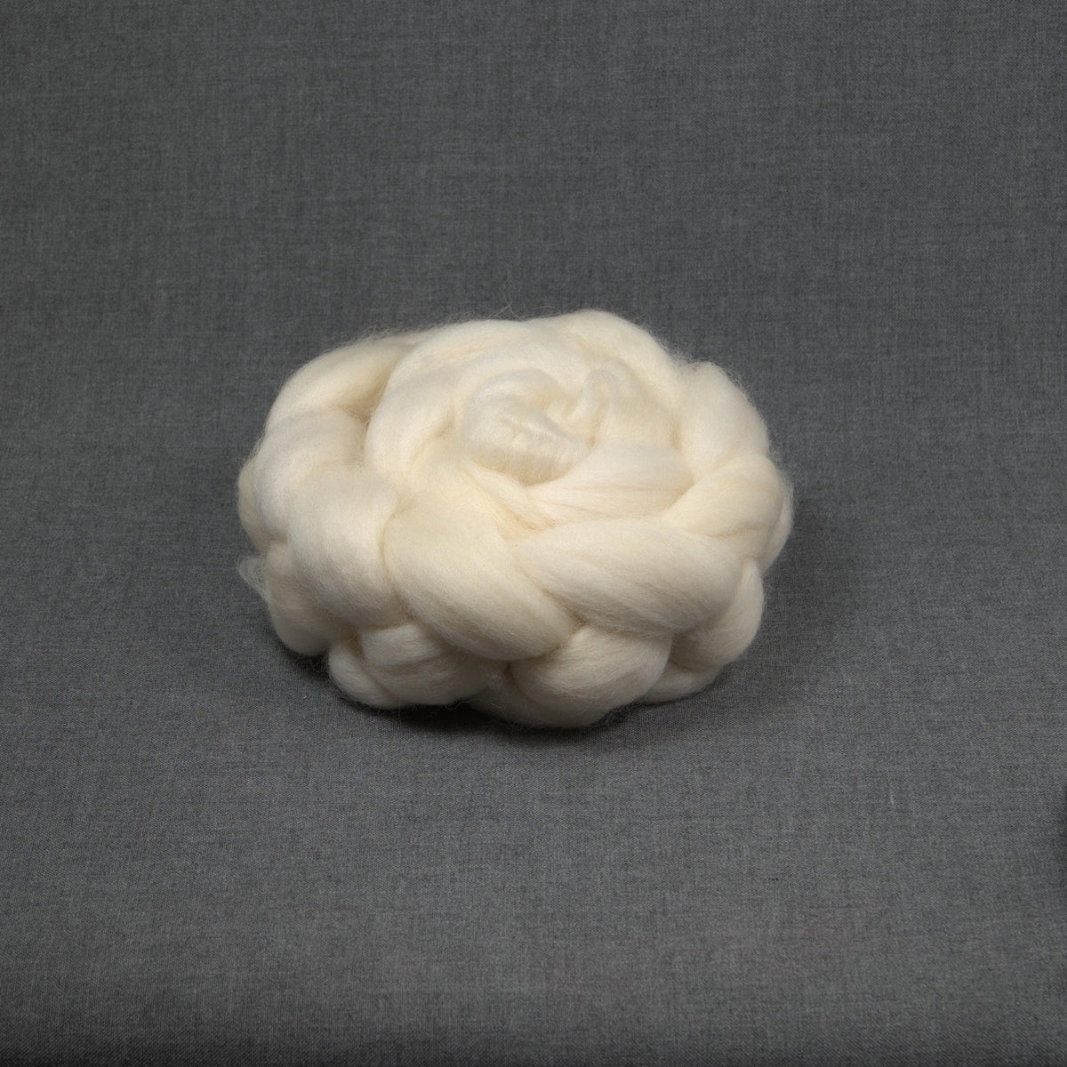 Undyed Superwash BFL Blue Face Leicester (4oz) | Combed Top / Roving