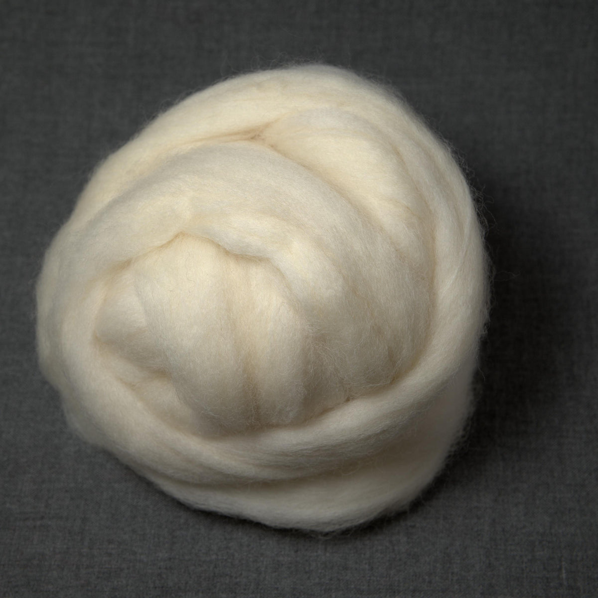 Undyed Superwash BFL Blue Face Leicester (4oz) | Combed Top / Roving