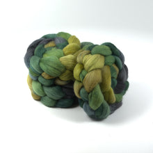 Load image into Gallery viewer, Hand Painted Falkland Roving (4oz) | Combed Top for Spinning and Felting