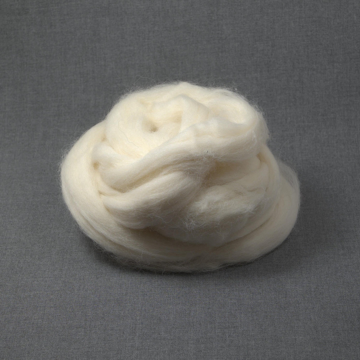 Lleyn Wool Roving - Undyed (4oz) | Combed Top / Roving for Spinning and Felting