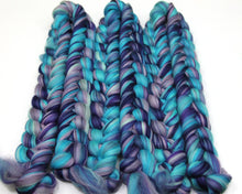 Load image into Gallery viewer, Merino Wool (4 oz) | Combed Top / Roving for Spinning and Felting