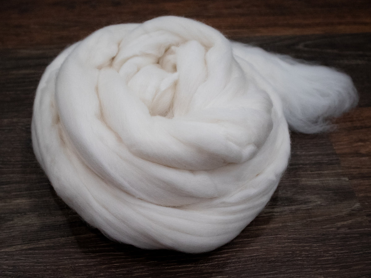 Superfine Merino Wool (4oz) | Combed Top / Roving for Spinning and Felting