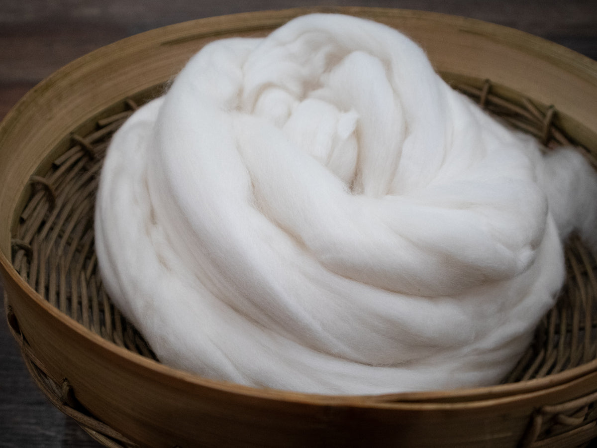 Superfine Merino Wool (4oz) | Combed Top / Roving for Spinning and Felting