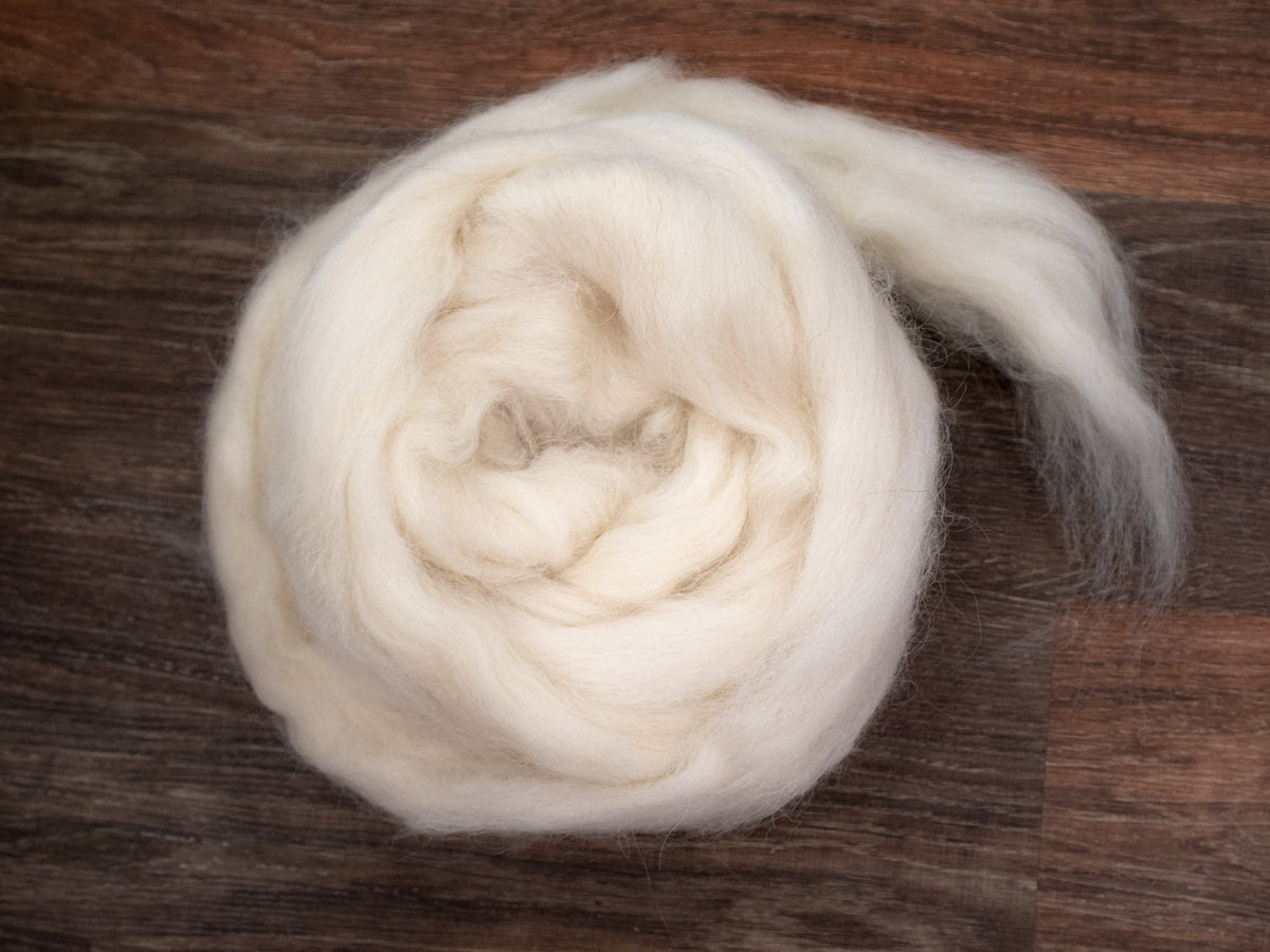 Icelandic Wool Combed Top, Natural White, Undyed, 4 oz, for Spinning and Felting