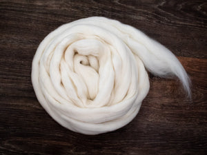 Targhee Wool (4oz) | Combed Top / Roving for Spinning and Felting