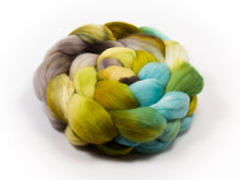 Load image into Gallery viewer, Superfine Merino Wool (4oz)  | Combed Top / Roving for Spinning and Felting