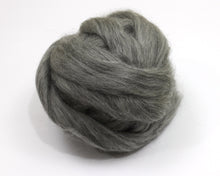 Load image into Gallery viewer, Icelandic Wool (8 oz) 